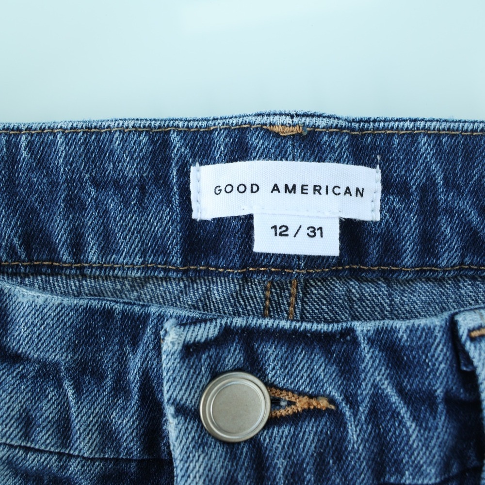 Good American Blue Ankle & Cropped Jeans - Picture 4 of 16